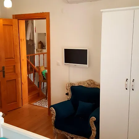 Alaybey Ada Evi