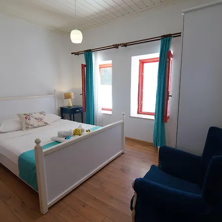 Pensión Alaybey Ada Evi *