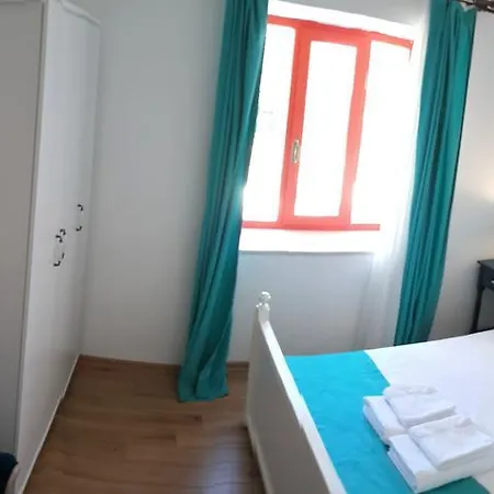 Alaybey Ada Evi 招待所 博兹贾阿达岛