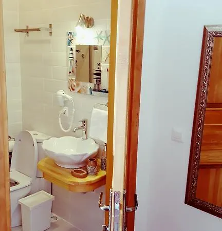 招待所 Alaybey Ada Evi *