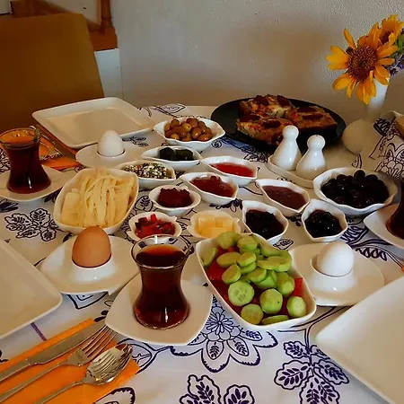 Pensjonat Alaybey Ada Evi