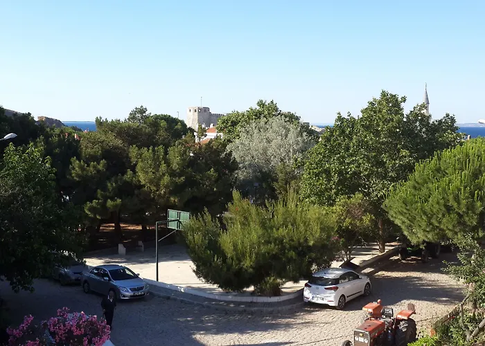 Alaybey Ada Evi بيت ضيافة *