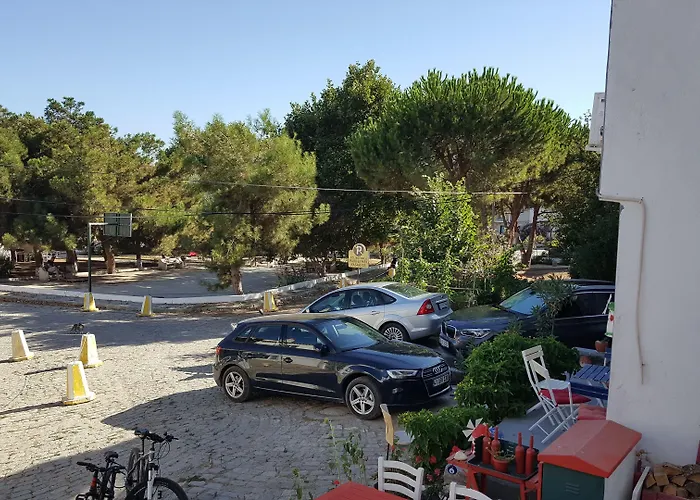 Alaybey Ada Evi بيت ضيافة بوزجادا