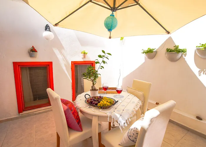 Alaybey Ada Evi بيت ضيافة