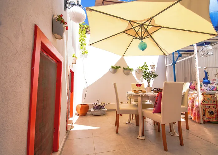 بيت ضيافة Alaybey Ada Evi بوزجادا