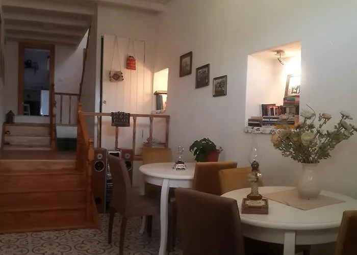 Alaybey Ada Evi بيت ضيافة بوزجادا