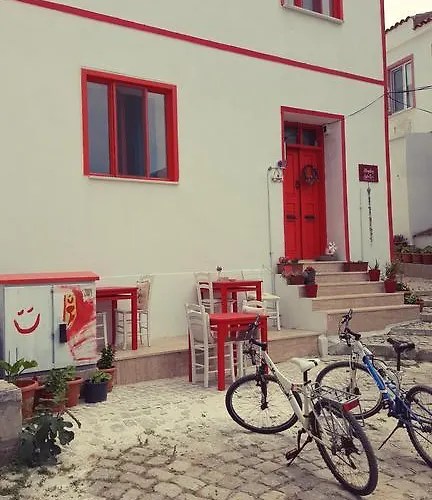 Alaybey Ada Evi بيت ضيافة بوزجادا